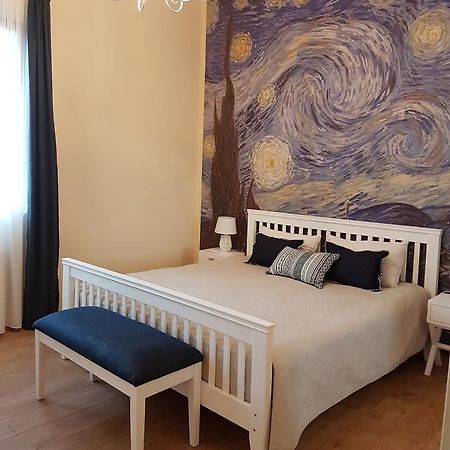 The Starry Night Apartment Batumi Ngoại thất bức ảnh