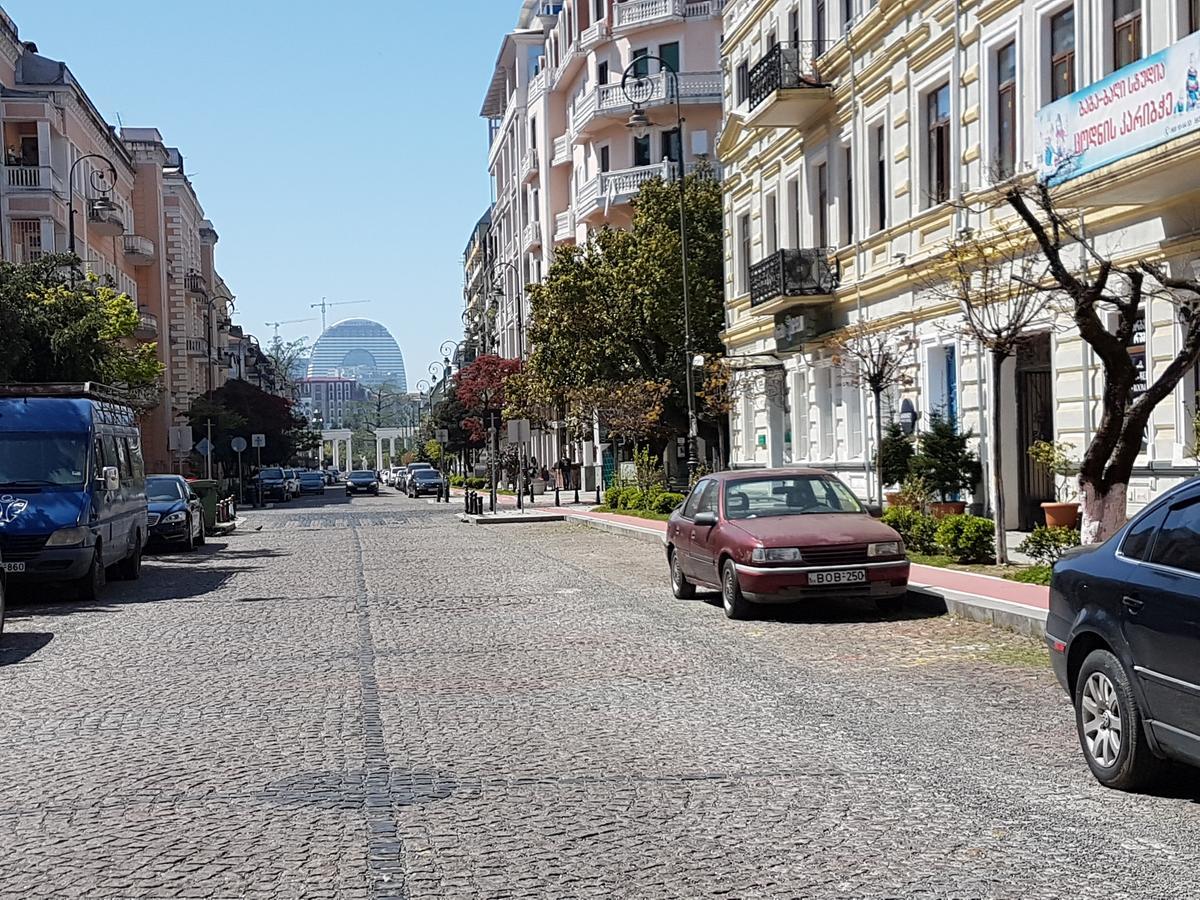 The Starry Night Apartment Batumi Ngoại thất bức ảnh